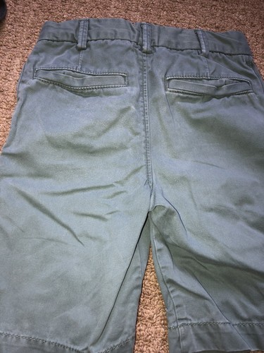 Gap Kids Boys Short Sleeve Charcoal Gray Polo & Khaki Shorts Outfit, Size 6 7 - Picture 5 of 6