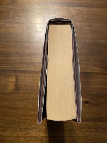 SIGNED Danse Macabre By Laurel K Hamiton 1st Printing First Edition 2006 HCDJ - Picture 8 of 12