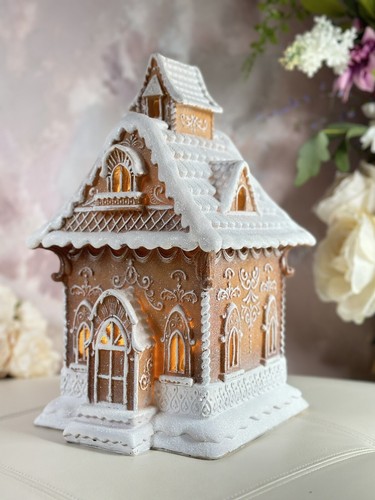 Weihnachts-LED 13"" Lebkuchen viktorianisches Haus mit schönen Spitzenwirbeln mattiert NEU - Bild 5 von 9