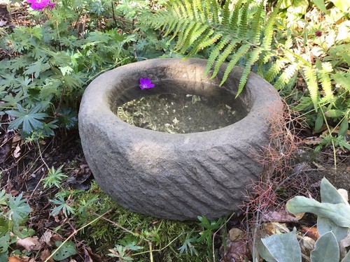 STONE GARDEN OLD STYLE DEEP ROCKERY BIRD BATH / MINI POND ORNAMENT BOWL - Picture 4 of 9