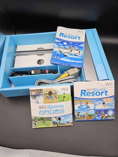 Nintendo Wii + Wii Sports + Wii Sports Resort + Motion Plus ---NTSC Version--- - Bild 8 von 15