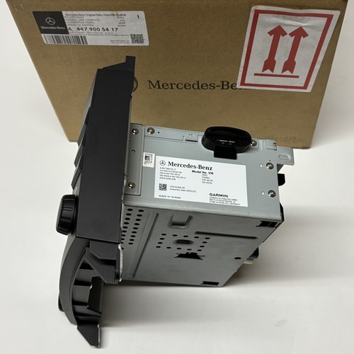 Genuine Mercedes-Benz Vito W447 Navigation Radio Control Unit A4479005417 - Picture 4 of 6