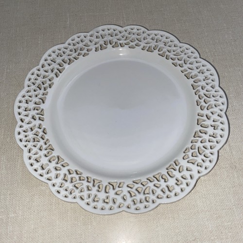 White Pierced Rim Scalloped Doily by Pier 1 Imports White NWT - Picture 9 of 9