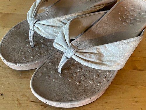 Vionic Arabella Women's Wedge Toe Thong Sandals Champagne Wm US 7 - Picture 2 of 6