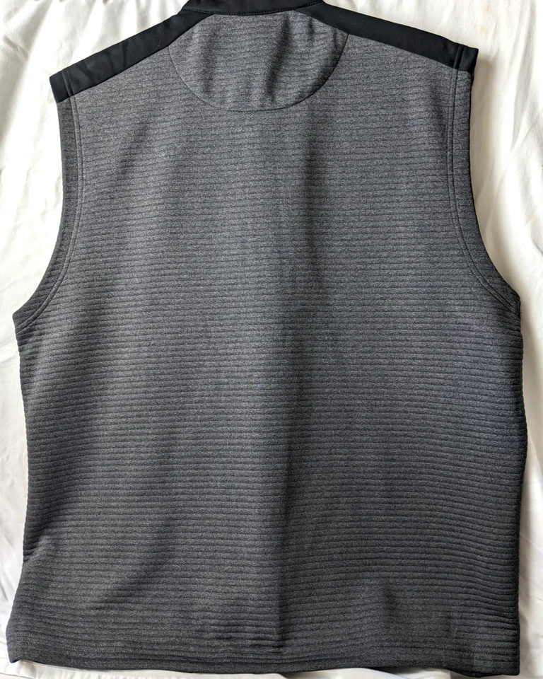 Grand Slam, Full Zip Men's Vest size XL ,, Charcoal Grey Black, Zip Pockets NWT - Image 2 of 4