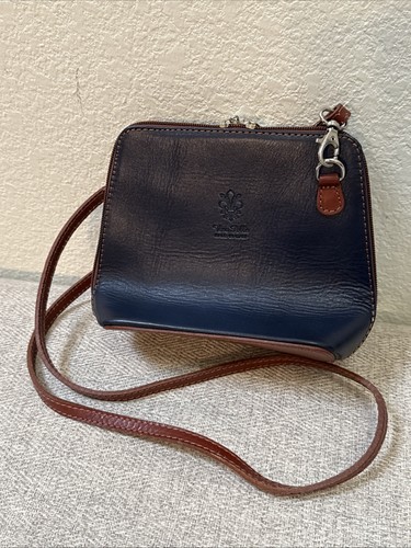 Borsa a mano Vera Pelle piccola a tracolla in pelle lucida alta nuova Made in Italy. MARINA