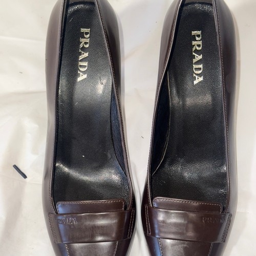 Prada Pumps braun Leder spitz - Bild 13 von 16