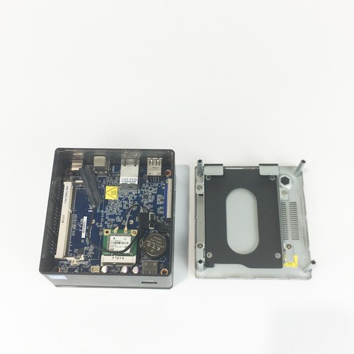 Gigabyte Brix GB-BXBT-1900 Computer - Intel Celeron J1900 Quad-Core - No Ram HDD - Picture 6 of 7