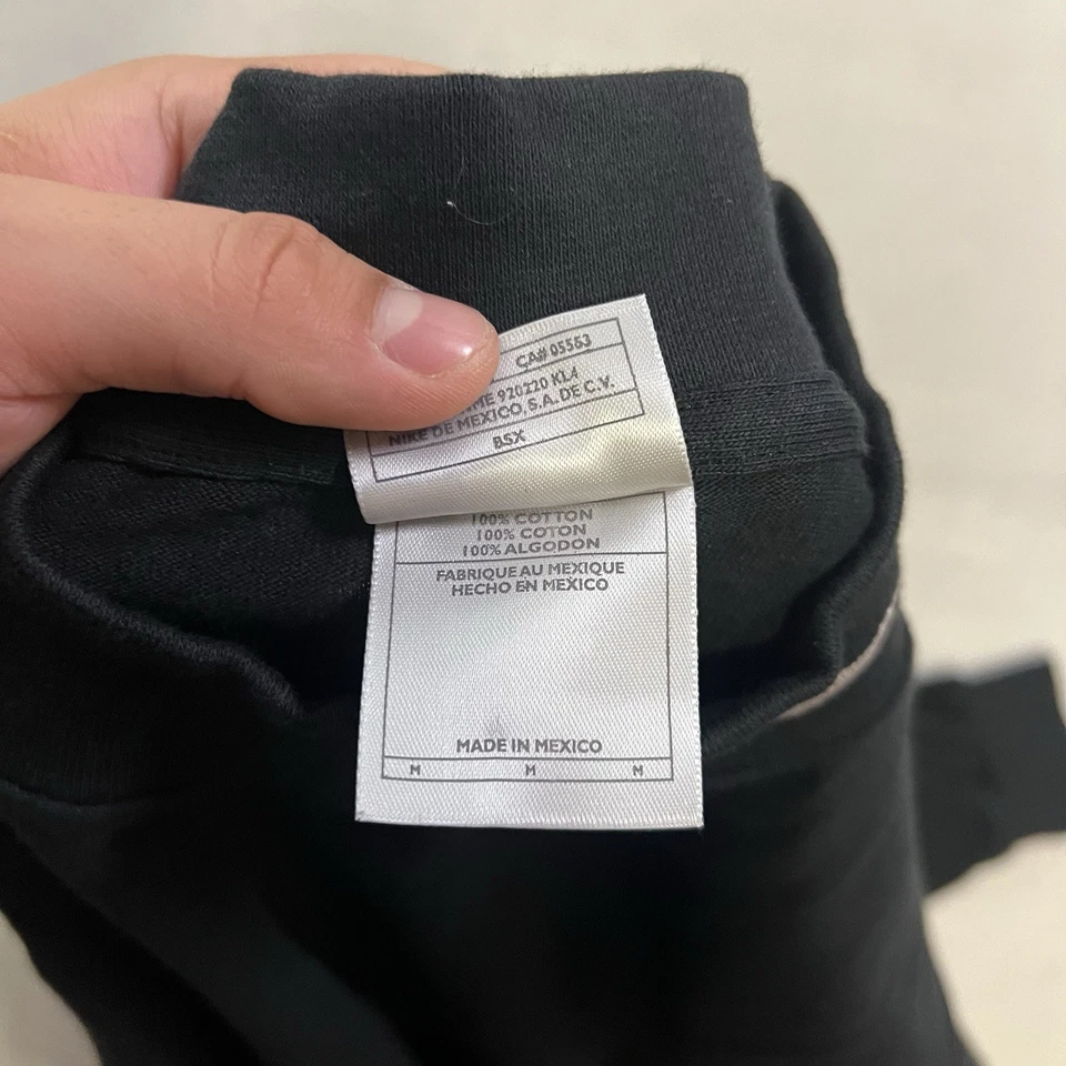 Camiseta De Colección Nike Mock Swoosh Cuello Para Hombre M Negra Manga Larga Etiqueta Plateada Y2K Foto 4 de 4