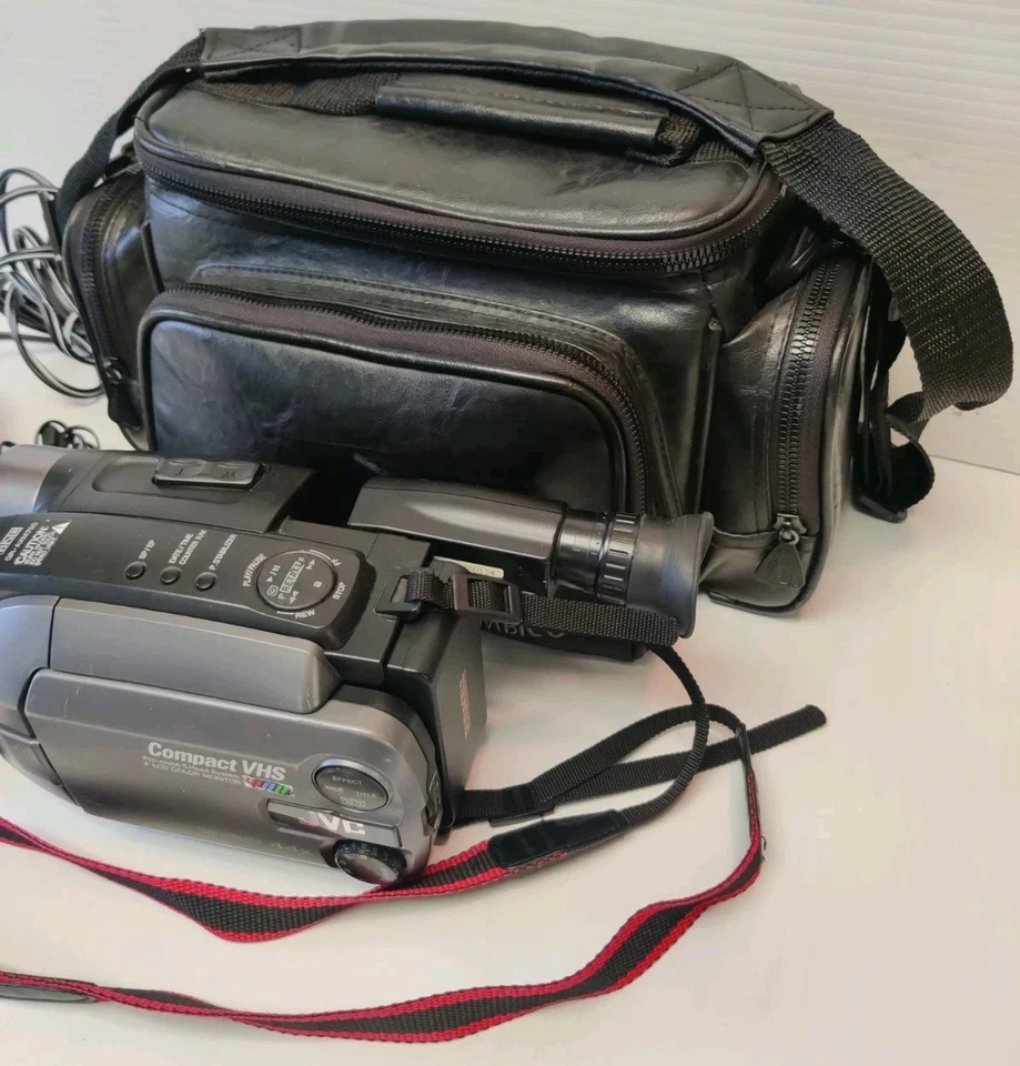 JVC Compact VHS Camcorder GR-AXM750U *TESTED* - Image 3 of 4