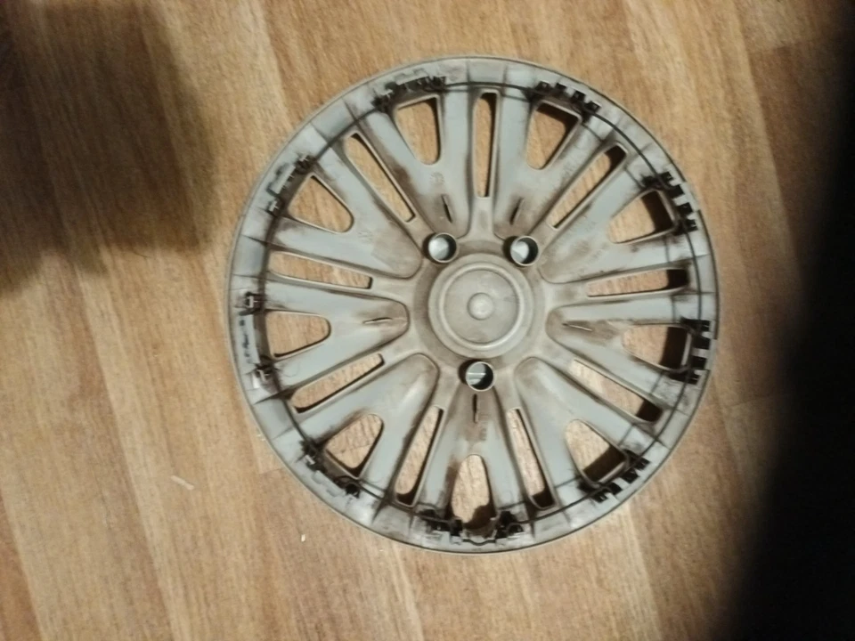 VW  GOLF CADDY WHEEL TRIM HUB CAP WHEEL COVER, GENUINE VW PART, 15" - Image 2 of 2