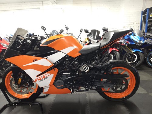 KTM RC 125 2018 ABS - Picture 11 of 13