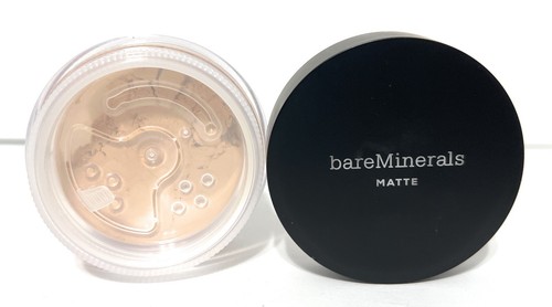 BareMinerals Matte Foundation all-day coverage with SPF 15 - 01 Fair - Picture 2 of 2