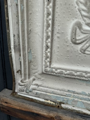 C.1885 Tin Ceiling Panel Bay Leaf WREATH & Fleur De Lis 24x24" Shabby, Holidays - Picture 4 of 8