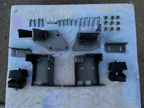 10048B BOLT IN 1962-89 194 215 230 250 292 MOTOR MOUNTS FOR 1949-54 CHEVY CAR - Picture 3 of 7