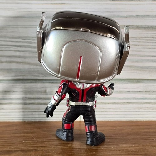 Funko Pop! Marvel Ant-Man #85 Cabeza de Bobble Ojos Rojos Vinilo 2018 Juguete Coleccionable M3 - Imagen 3 de 12