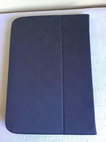 New Open Box Case Logic SureFit Black Pink Universal 9"-10" Tablets Foli Cover - Picture 4 of 4
