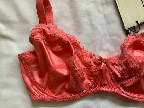 NEW LADIES EMPORIO ARMANI REGGISENO FERRETTO BRA SIZE 32C - Picture 2 of 3