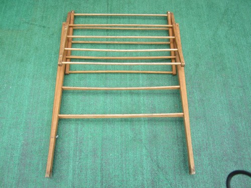 Vintage verstellbarer erweiterbarer faltbarer Wäscheständer aus Holz 41" hoch x 28" breit - Bild 11 von 18
