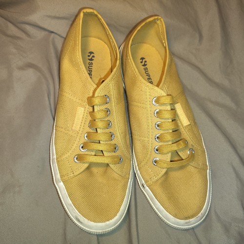 Superga Classic Sneakers in Marigold Yellow Bright Women’s 8.5 Men’s 7 - Picture 3 of 13