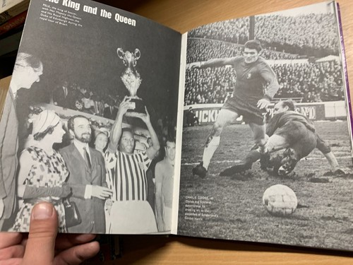 1969 "FOOTBALL STAR PARADE 1969-1970" RON YEATS UK FÚTBOL LIBRO DE TAPA DURA (P4) - Imagen 10 de 18