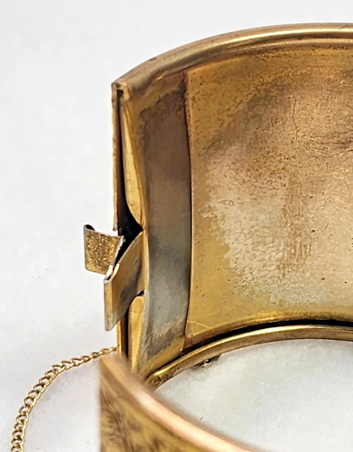 VTG Miriam Haskell Cuff Bracelet Gilt Etched 2" Wide Signed w/Chain - Picture 18 of 24