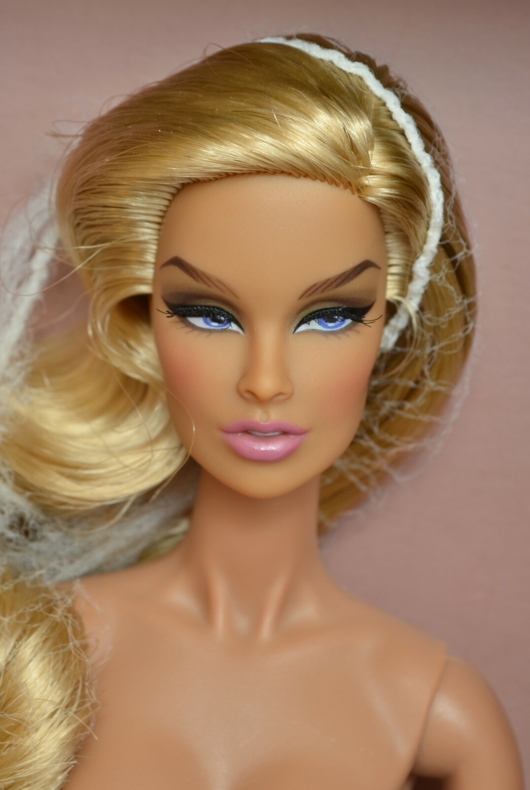FRENCH KISS Vanessa Perrin 12 NUDE DOLL 2019 W Club Integrity Fashion Royalty FRENCH KISS Vanessa Perrin 12 NUDE DOLL 2019 W Club Integrity Fashion Royalty