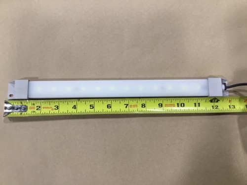 Idec LF1B-C4S-2THWW4 Industrial LED Light Bar 24V #01E3PR6 - Picture 3 of 3