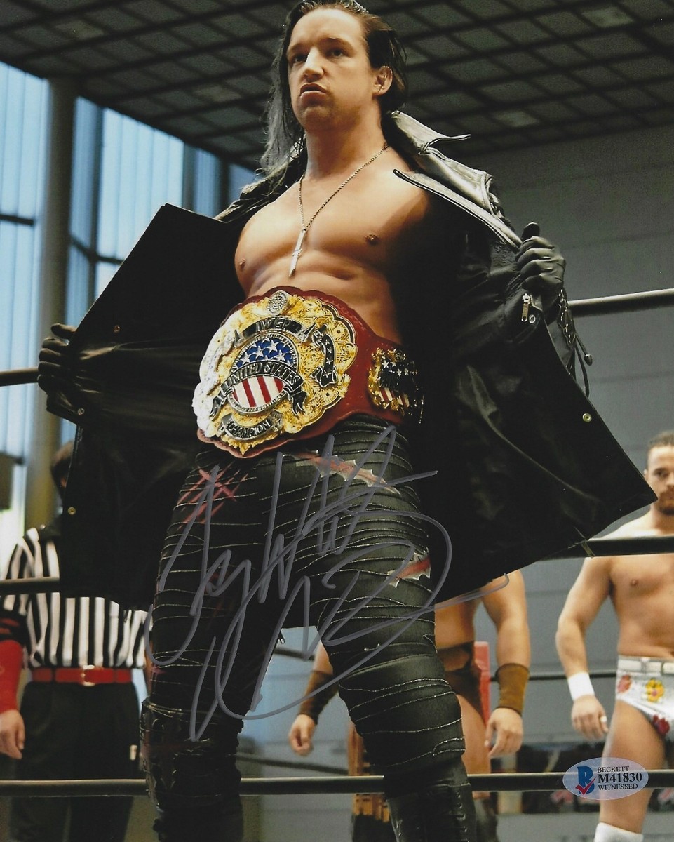激レア　新日本プロレス　BULLET CLUB ４代目リーダー　JayWhite Jay White Signed 8x10 Photo BAS COA New Japan Pro Wrestling
