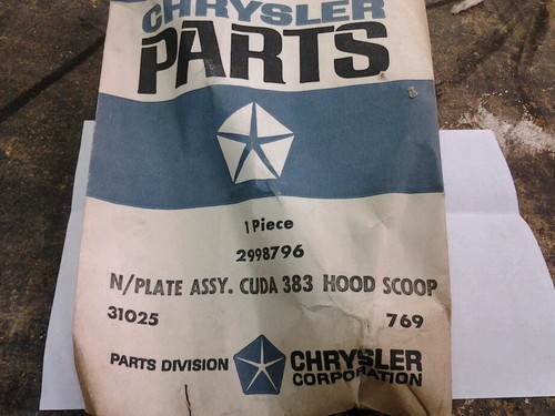 1970 Plymouth Baracuda Name Plate Assemby for Hood Scoop - Picture 2 of 2