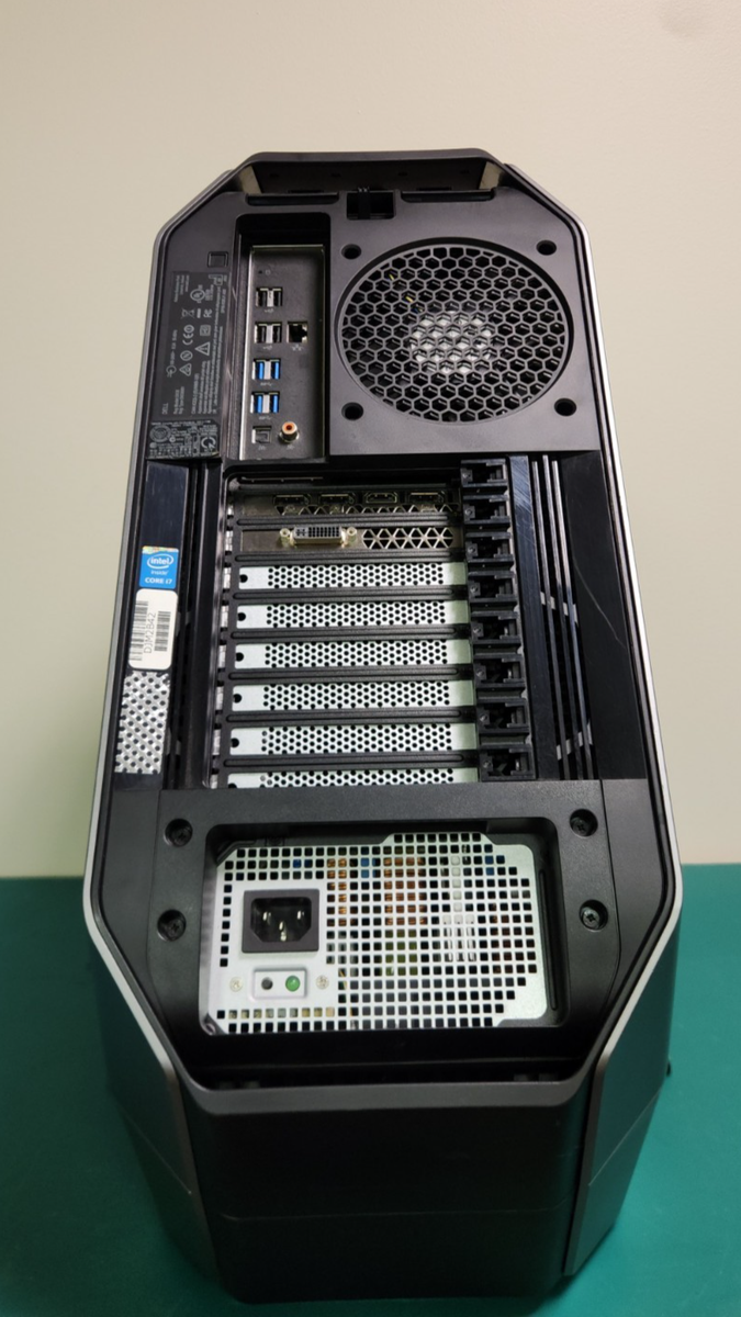 ［レア美品］Area51 / The Alienist レア美品］Area51 / The Alienist Exploring the Longest Alien