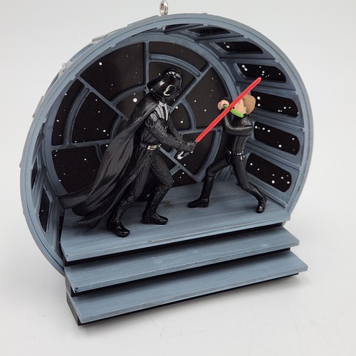 Star Wars Final Confrontation 2008 Hallmark Ornament QX14164 Luz Sonido Sin Caja - Imagen 2 de 20