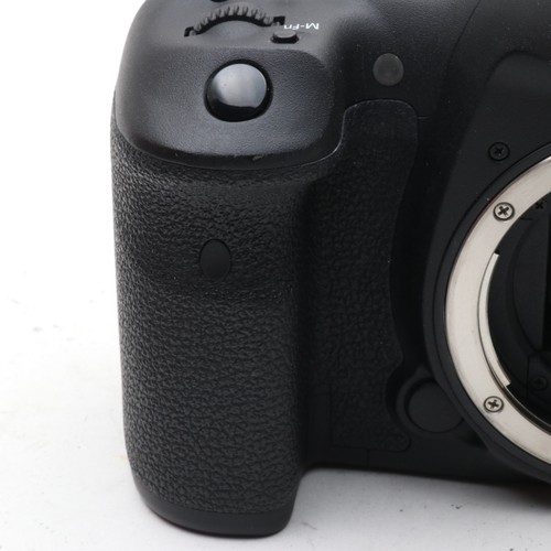 【Near Mint】Canon EOS 7D Mark II 20.2MP Body Only Digital Camera Black from japan - Picture 9 of 15