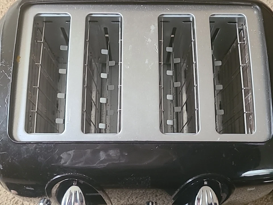 Tostadora Sunbeam de 4 rebanadas de ranura ancha - negra Foto 2 de 2