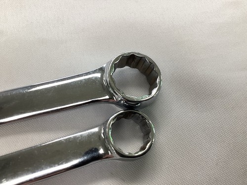Snap-On OEX-18 (9/16") & OEX-22 (11/16") Combination Wrenches 12-point - Picture 4 of 5