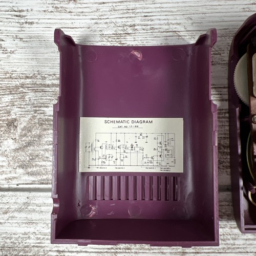 Realistic Radio Shack Tandy Purple Transistor Radio (TESTED) - Picture 9 of 10