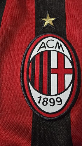 Adidas 2016 2017 AC Milan Serie A Maglia Calcio Home Maglia Calcio Taglia Media - Foto 15 di 15
