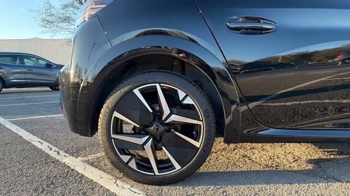 2024 Peugeot 208 1.2 HYBRID GT Hatchback 5dr Petrol Hybrid e-DSC6 Euro 6 (s/s) ( - Picture 16 of 24