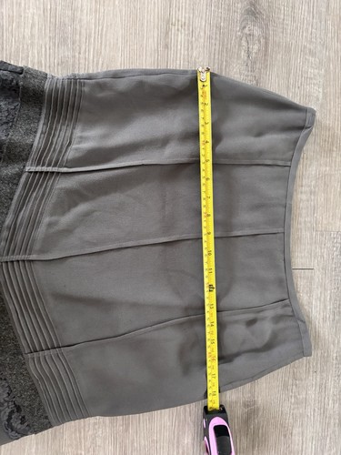 DKNY anthrazitgrauer Seidenrock Midi V vorne Spitzenborte Whimsigoth Steampunk Y2K 4 - Bild 7 von 10