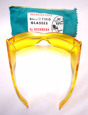 Winchester Vintage Amber Yellow Shooting Glasses Bachmann Labeled Felt Cloth Bag