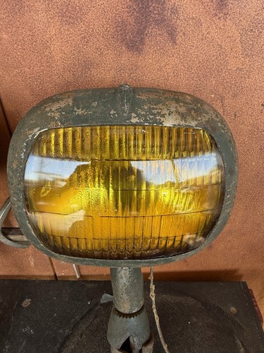 1941 41 CHEVROLET GUIDE CHROME 5-3/4 FOG LIGHTS LAMP - Picture 3 of 7