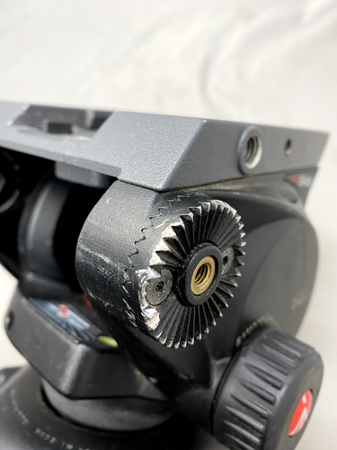 MANFROTTO 546B STATIV MIT 504HD FLUID VIDEOKOPF - Bild 7 von 16