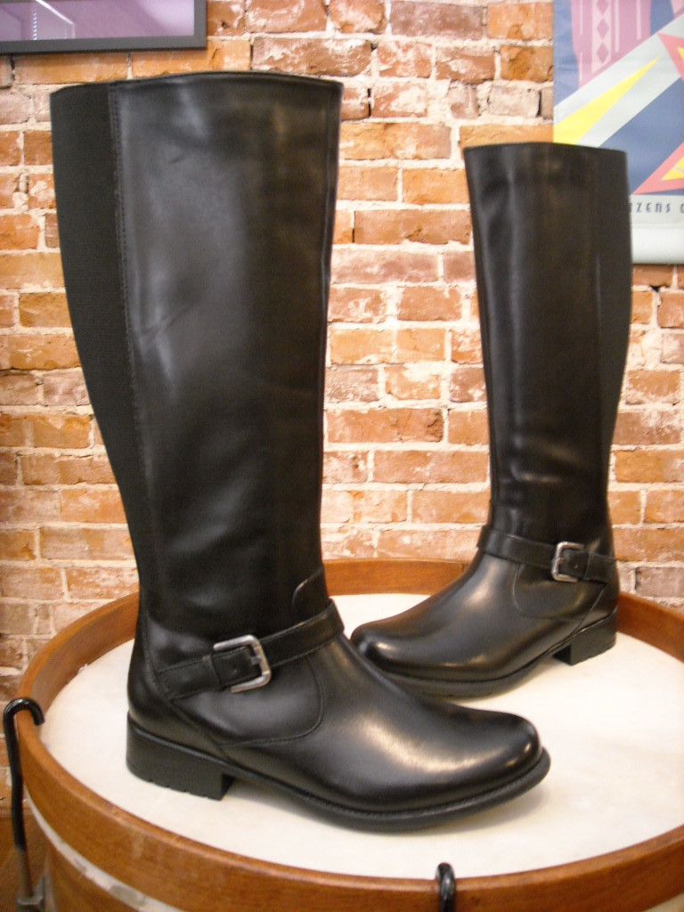 Detalle de la Hebilla de Cuero Negro Clarks Plaza Pilot Bota de montar a caballo nuevo Detalle de la Hebilla de Plaza Cuero Negro Clarks Plaza de Pilot Bota de montar a caballo nuevo 20a179