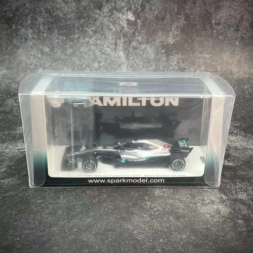 Spark 1/43 Mercedes-AMG Petronas F1 W09 Winner Brazilian GP 2018 Dirty Version - Bild 10 von 10