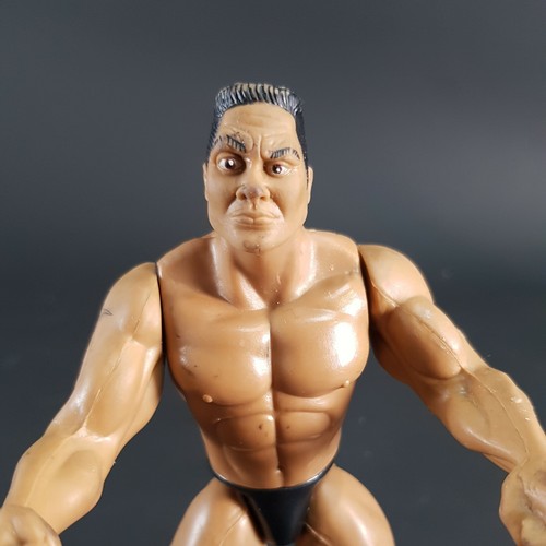 1996 The Rock WWF WWE Jakks Bone Crunching Action Wrestling Figure - Picture 2 of 6