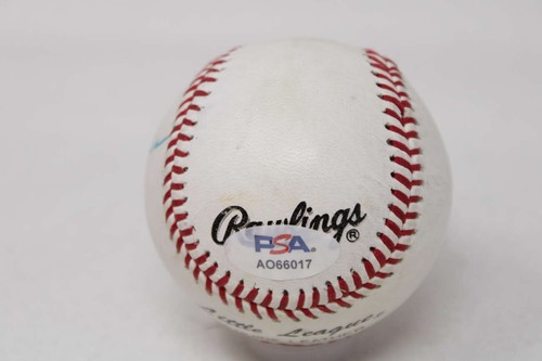 Rod Carew PSA/DNA Signed Auto Baseball Angels ID:465484 - Picture 3 of 6