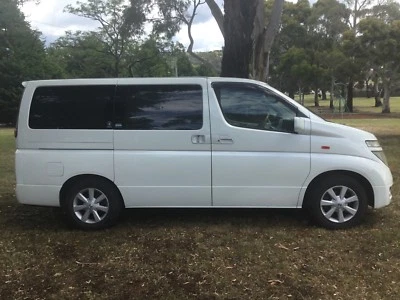 4x4 2002 nissan elgrand