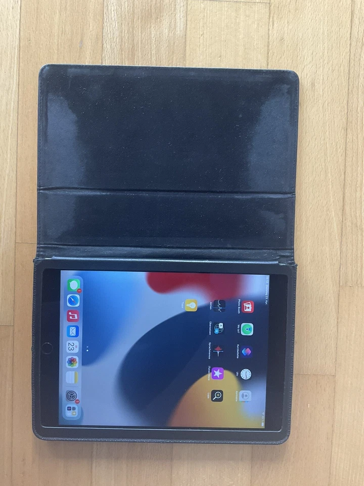 Lederhülle iPad Air 2 von Kavaj - Bild 2 von 4