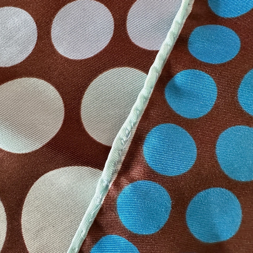 Bufanda cuadrada de nailon vintage Vera Nuemann a lunares enrollada a mano 22" bufanda para cuello Foto 3 de 4