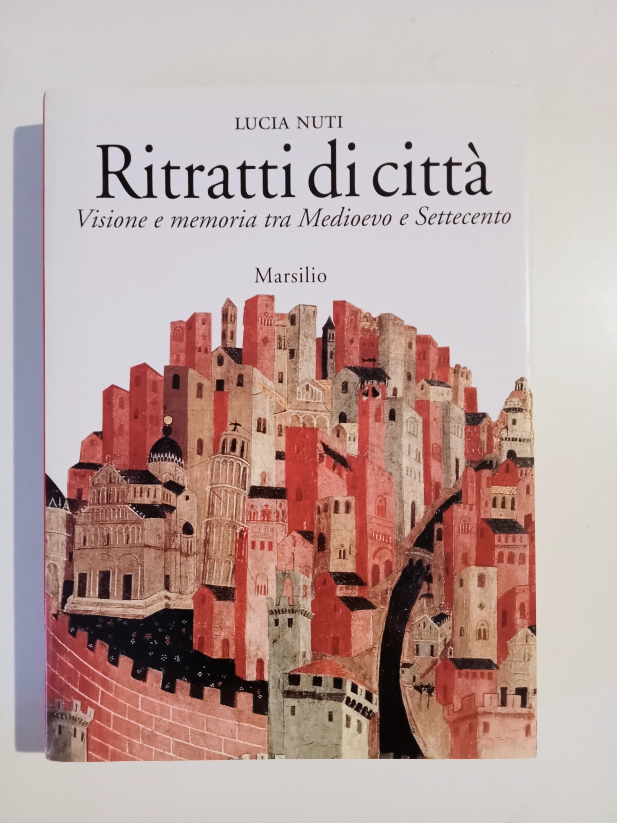 Foto 1 di 2